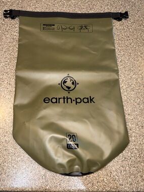 Earth pak 20L Olive Green Dry Bag